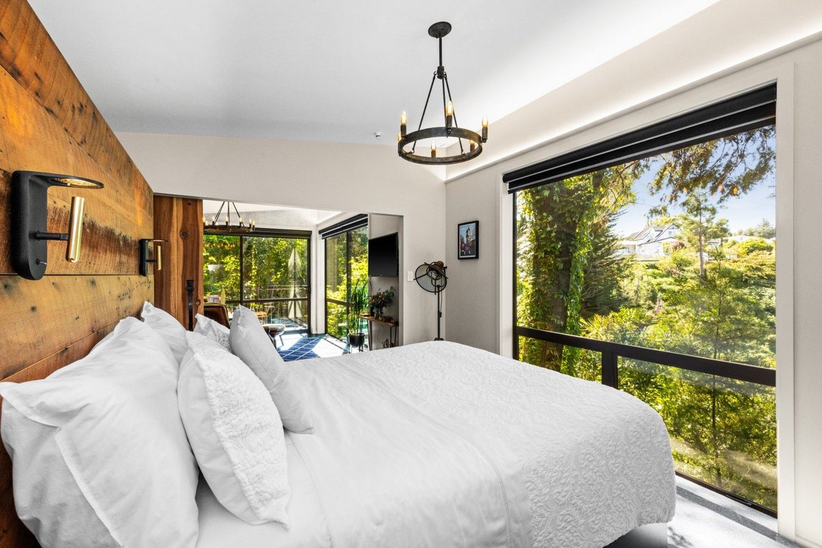8 Ormond Road, Hospital Hill, Napier - Carousel 1