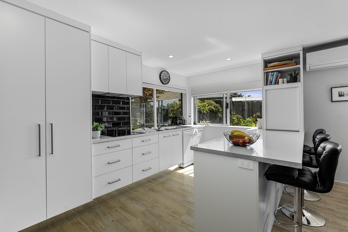 22 Plover Place, Maungatapu, Tauranga - Carousel 1