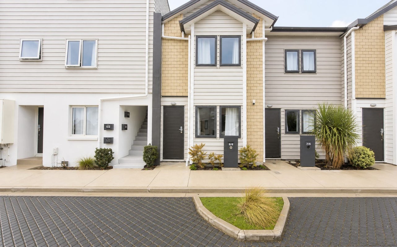 6/4 Wallson Crescent, Wiri, Auckland - Carousel 2