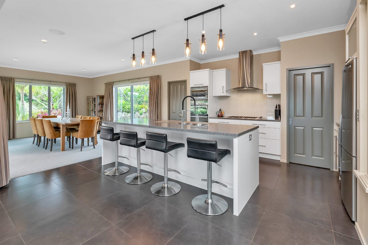 4 Tullamore, Maunu, Whangarei - Carousel 2