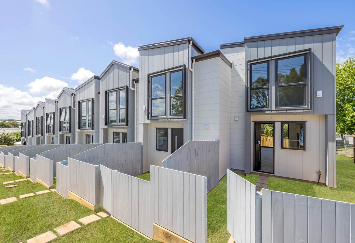 3/98 Tonar Street, Northcote, Auckland - Carousel 2