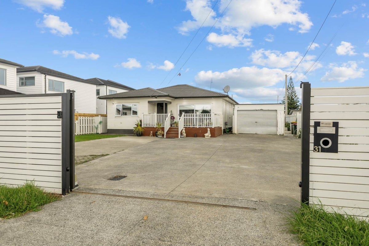 31 Allenby Road, Papatoetoe, Auckland - Carousel 25