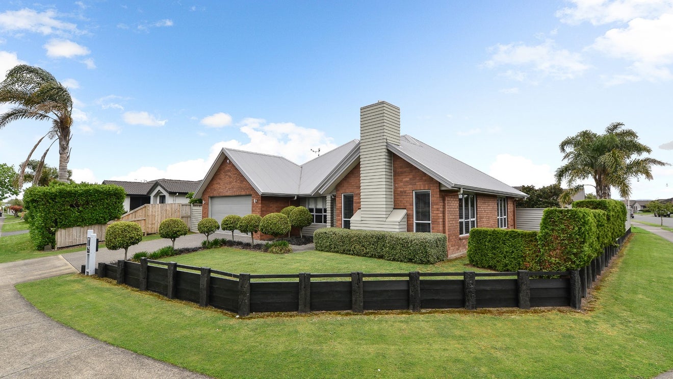55 Alconbury Drive, Rototuna North, Hamilton - Carousel 1