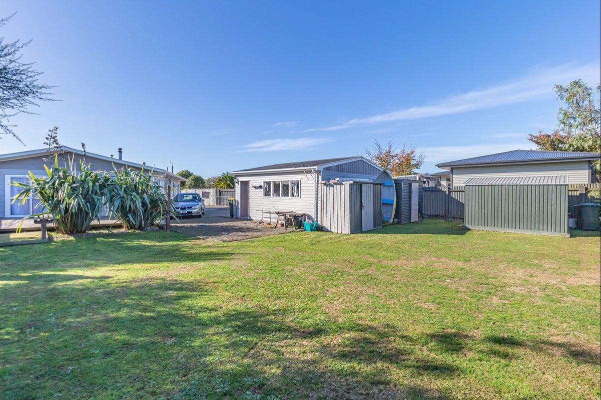 83 Strathmore Avenue, Levin, Levin - Carousel 18