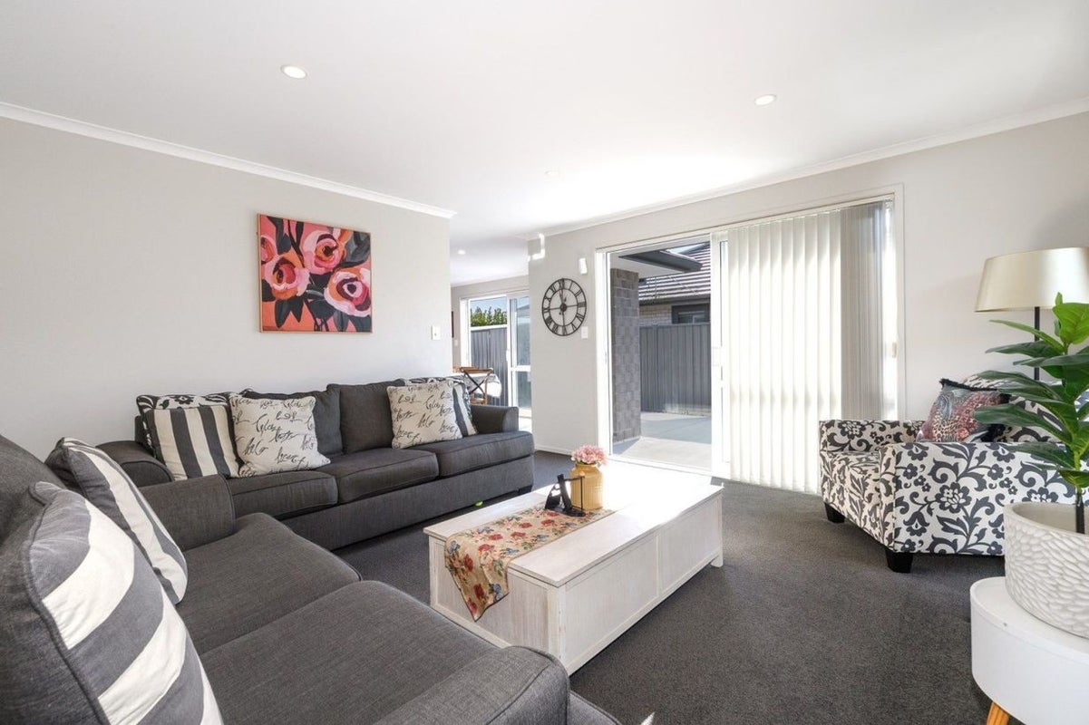 4 Taffe Crescent, Pyes Pa, Tauranga - Carousel 2