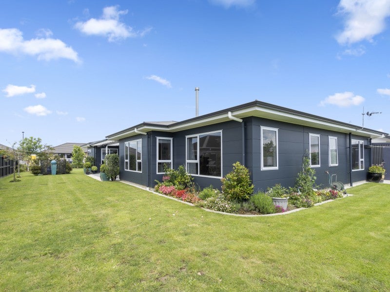 5 Roka Street, Bell Block, New Plymouth - Carousel 2