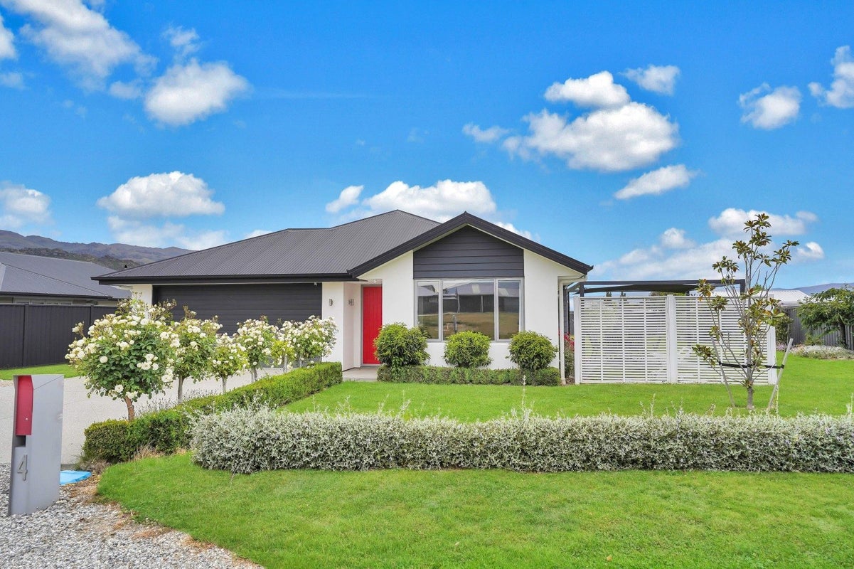 4 Ethereal Crescent, Mount Pisa, Cromwell - Carousel 1