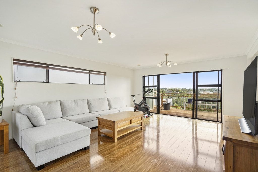 2/14 Ridge Road, Waiake, Auckland - Carousel 2