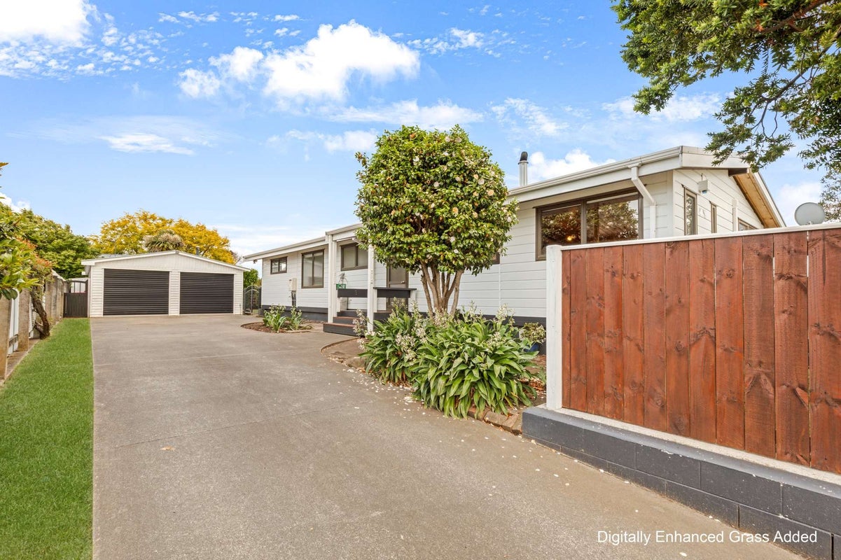 39 Hereford Street, Springvale, Whanganui - Carousel 1