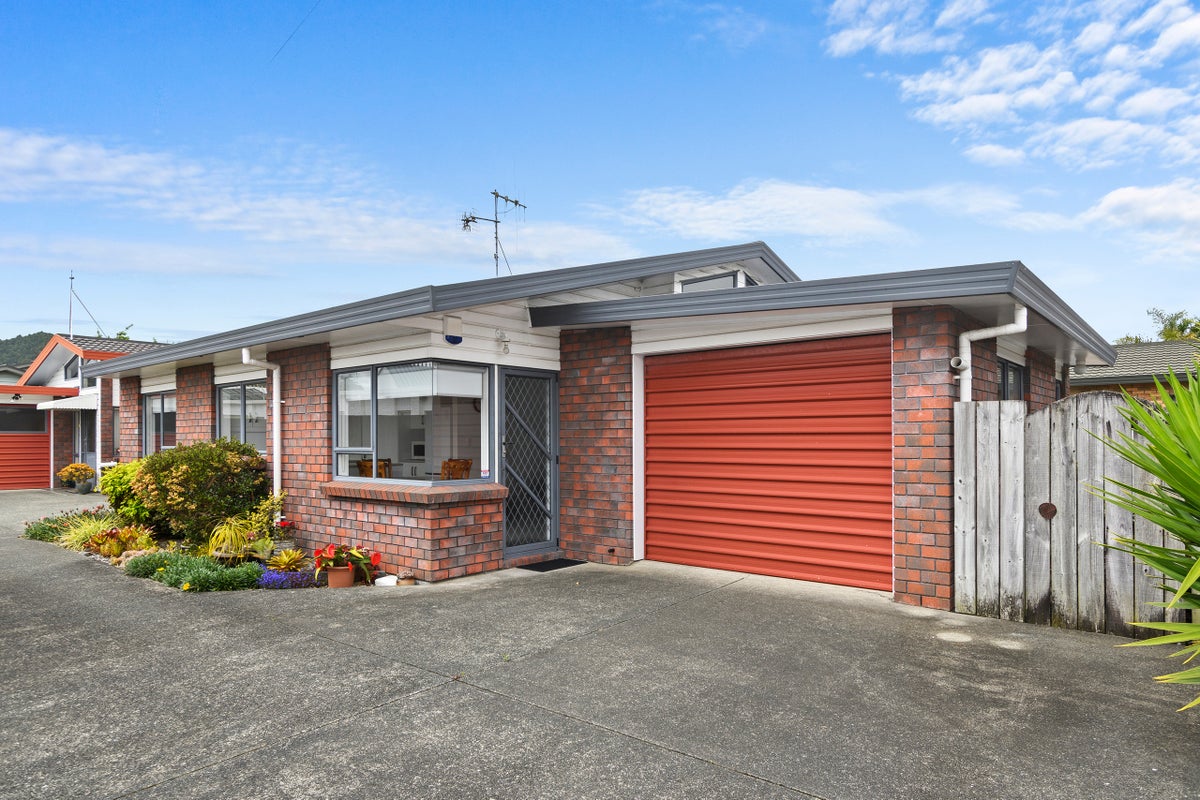 2B King ST, Kensington, Whangarei  - Carousel 1