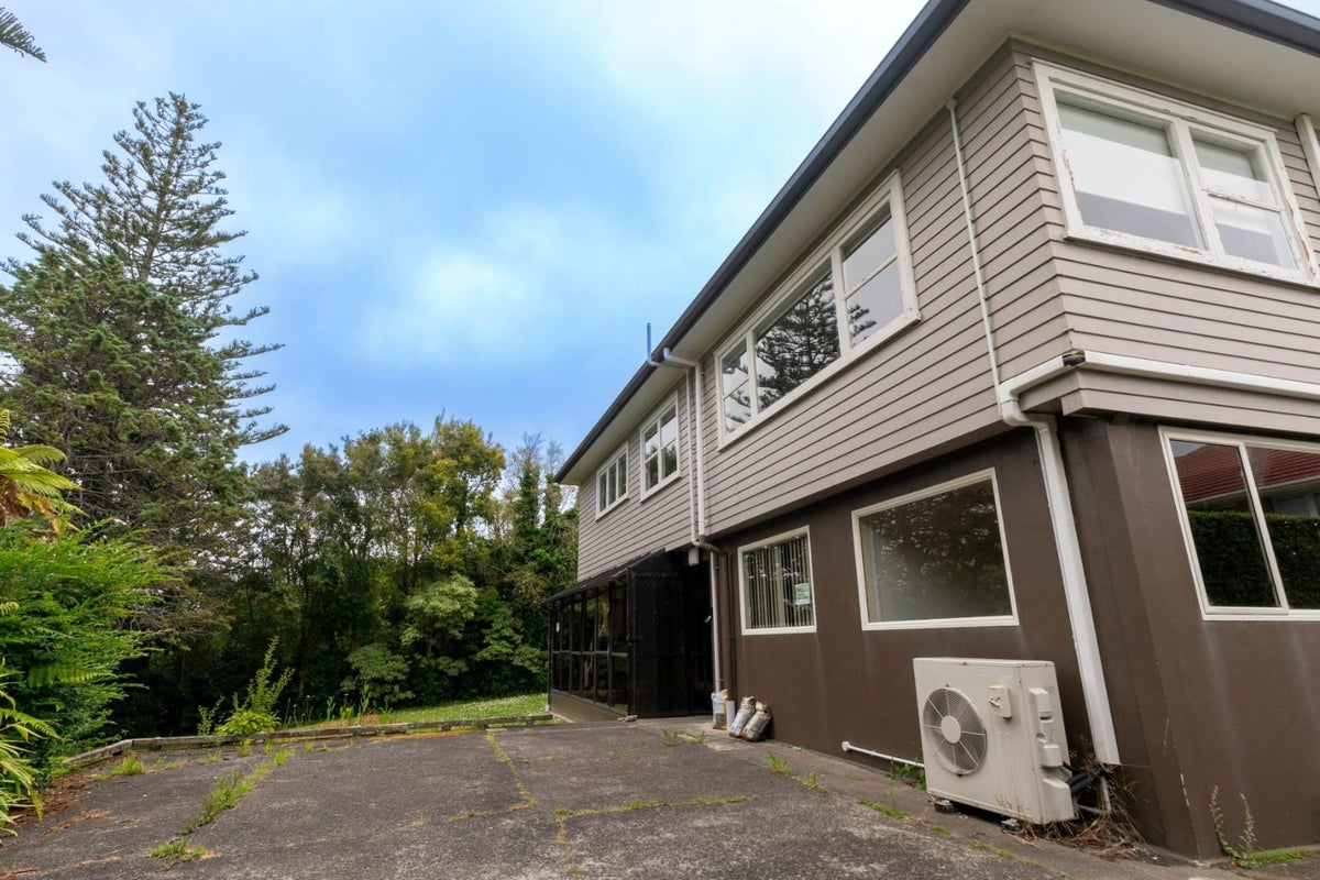 8 Swanson Road, Henderson, Auckland - Carousel 9