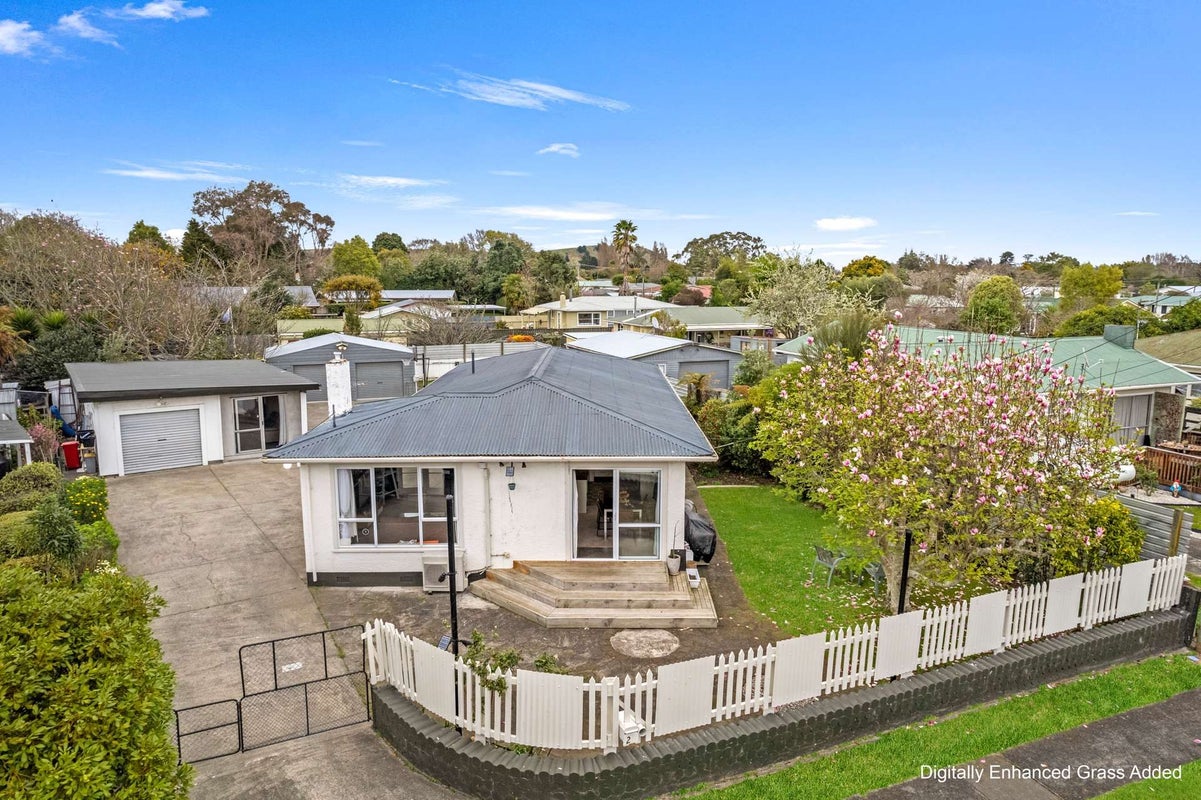 22 Bombay Street, Aramoho, Whanganui - Carousel 1