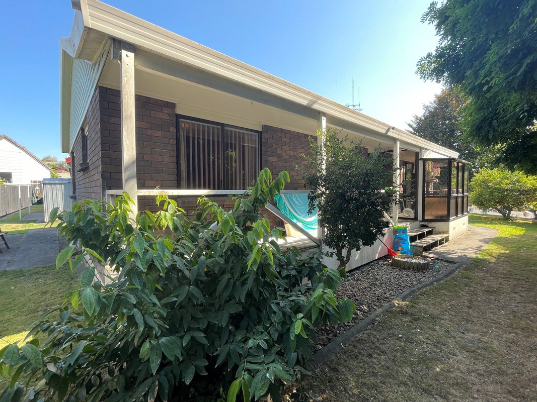 14 Willowfield Place, Pukete, Hamilton - Carousel 16