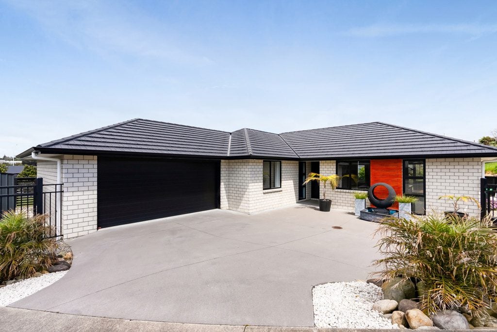 12 Jersey Place, Bell Block, New Plymouth - Carousel 1