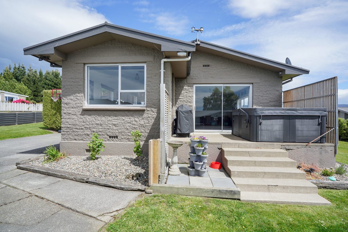 22 Hughies Lane, Otautau, Otautau - Carousel 1