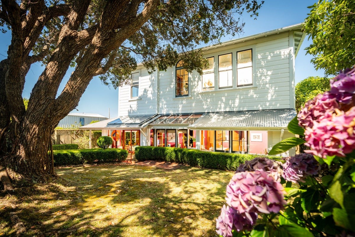 42 Central Terrace, Kelburn, Wellington - Carousel 1