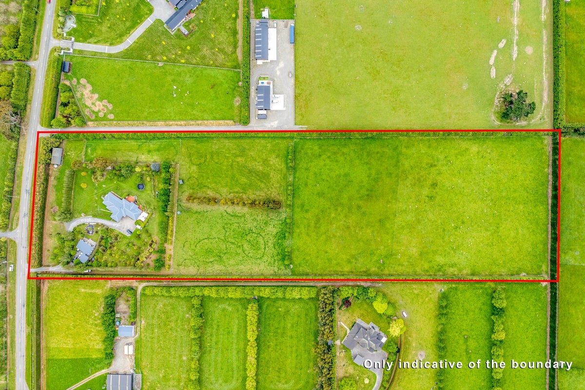 372 Hamptons Road, Christchurch - Carousel 36