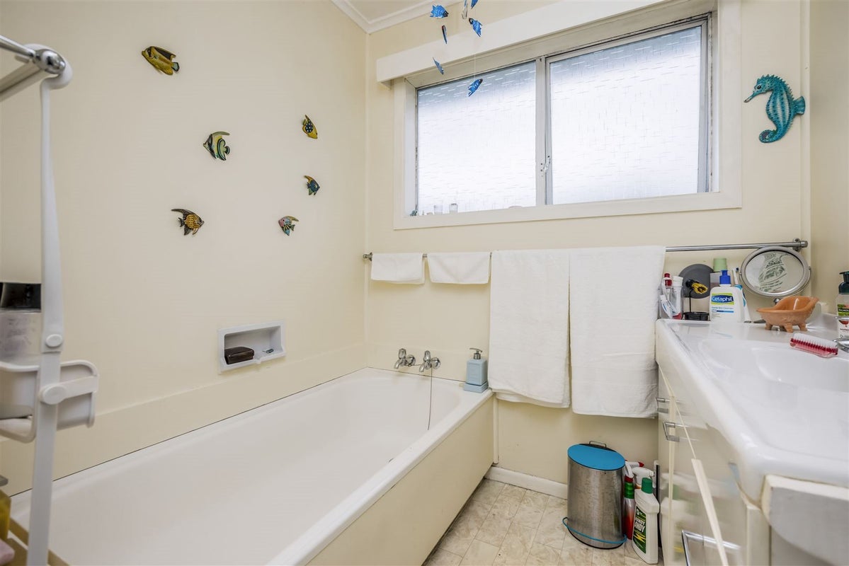 17 Rembrandt Place, Opaheke, Papakura - Carousel 12