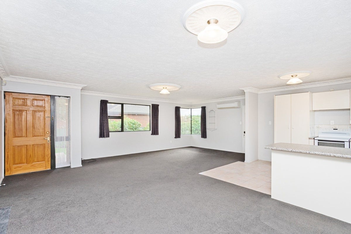696 Queens Drive, Waikiwi, Invercargill - Carousel 2