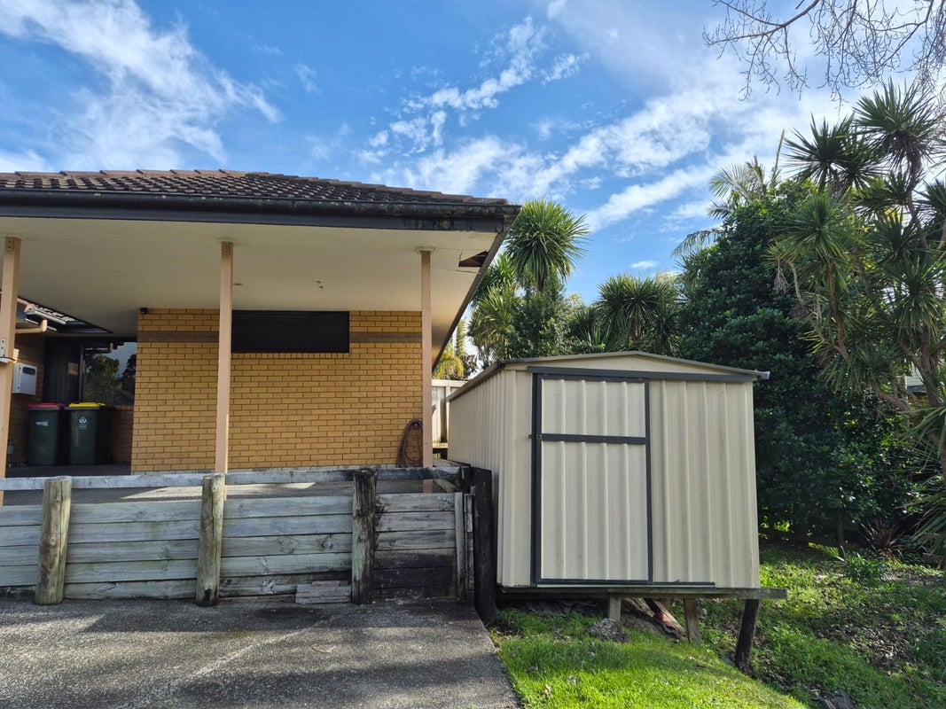 22 Araminta Place, Beachlands, Auckland - Carousel 10