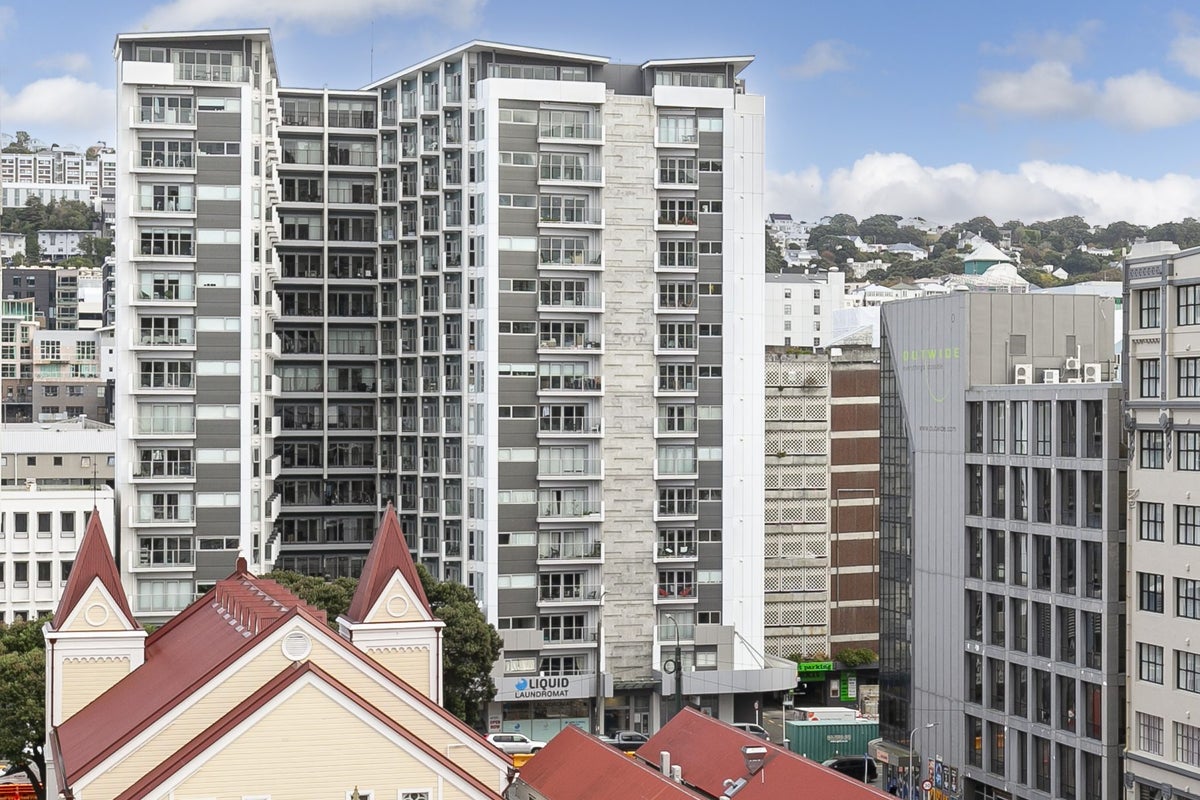 817/74 Taranaki Street, Te Aro, Wellington - Carousel 1