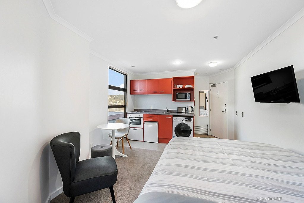 612/5 Aitken Street, Thorndon, Wellington - Carousel 1