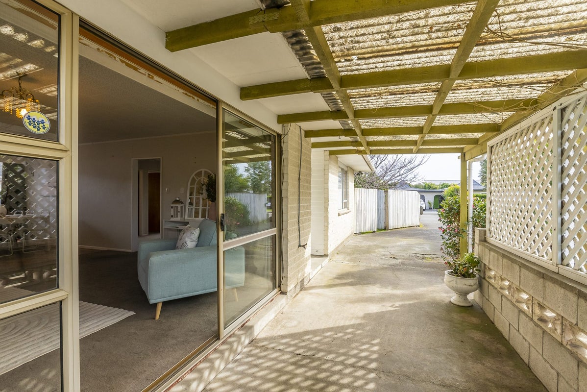 102A Hillcrest Road, Raumati Beach, Paraparaumu - Carousel 2