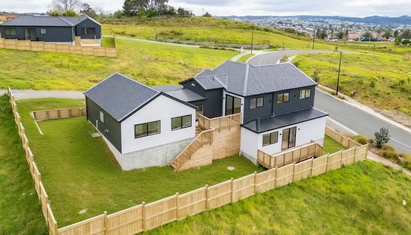 30 Awanui Road, Red Beach, Whangaparaoa - Carousel 24