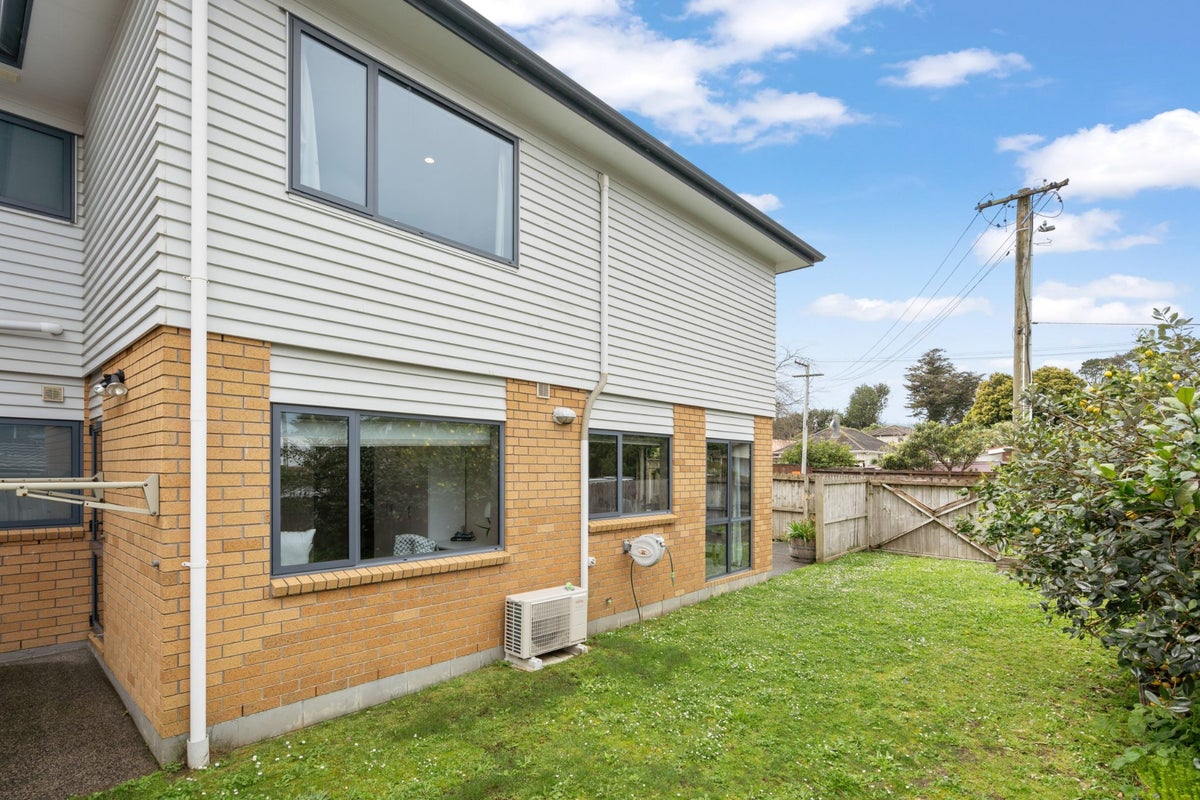 1159F Dominion Road, Mount Roskill, Auckland - Carousel 2