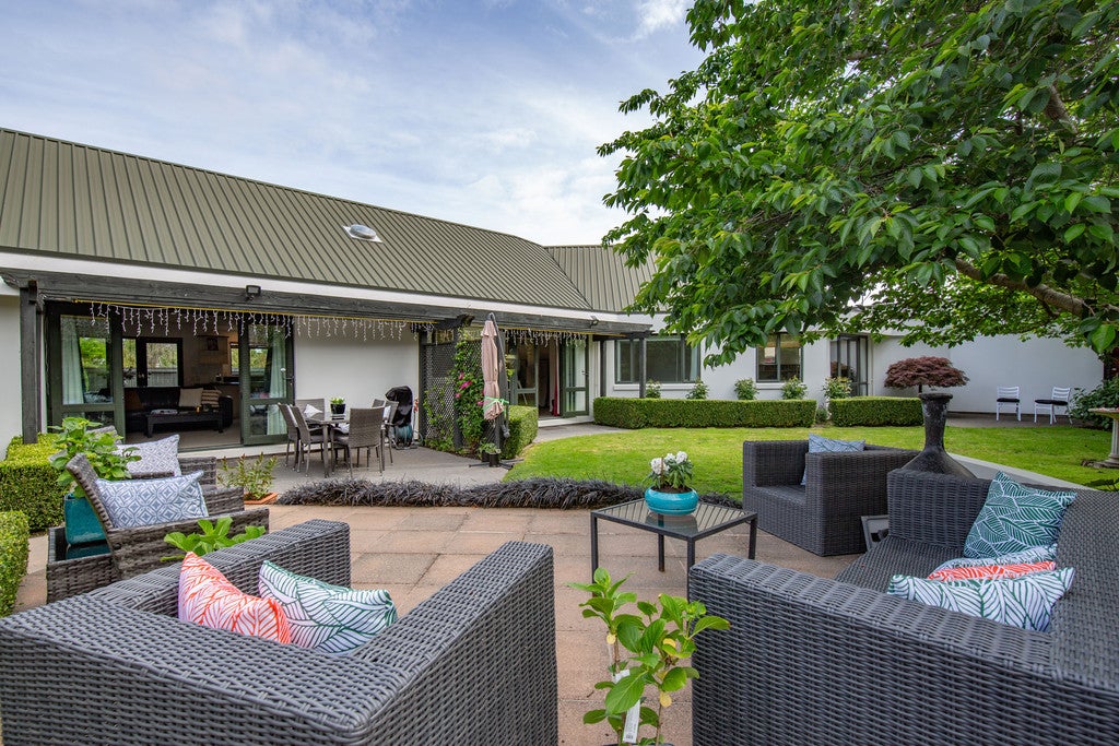 8 Quantock Place, Burwood, Christchurch - Carousel 1