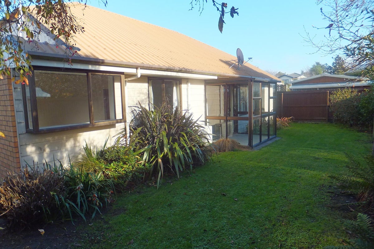 2/5 Crofton Road, Harewood, Christchurch - Carousel 1