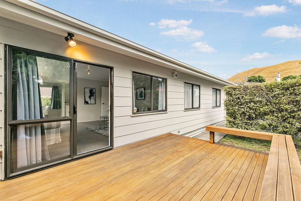 2/59 Mountain Road, Mangere Bridge, Auckland - Carousel 1