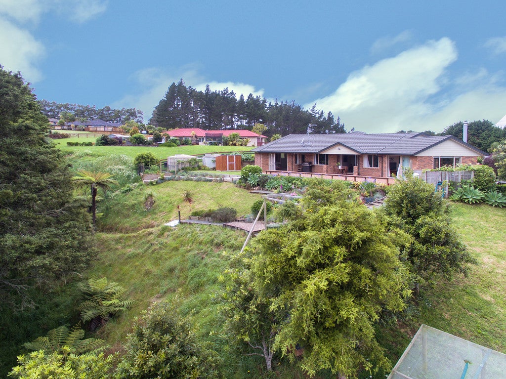 20 Bretts Place, Kamo, Whangarei - Carousel 2