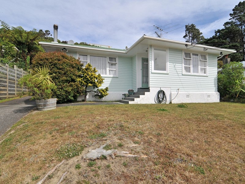 35 Montreal Grove, Kingston, Wellington - Carousel 1