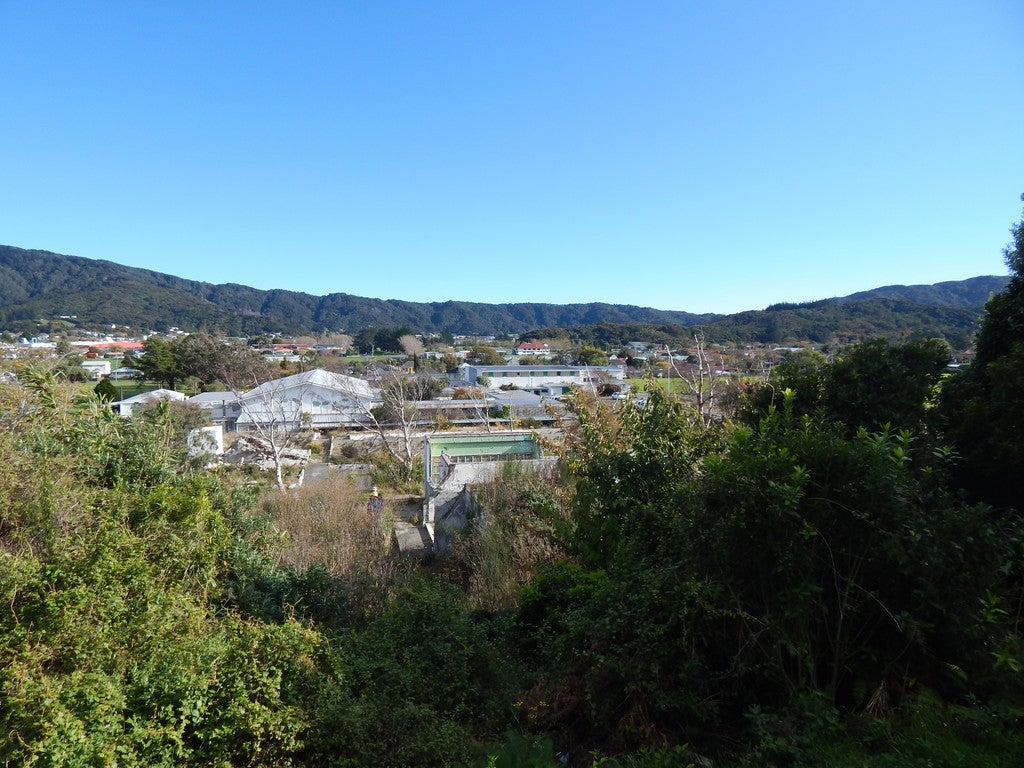 23 Isabel Grove, Wainuiomata, Lower Hutt - Carousel 1