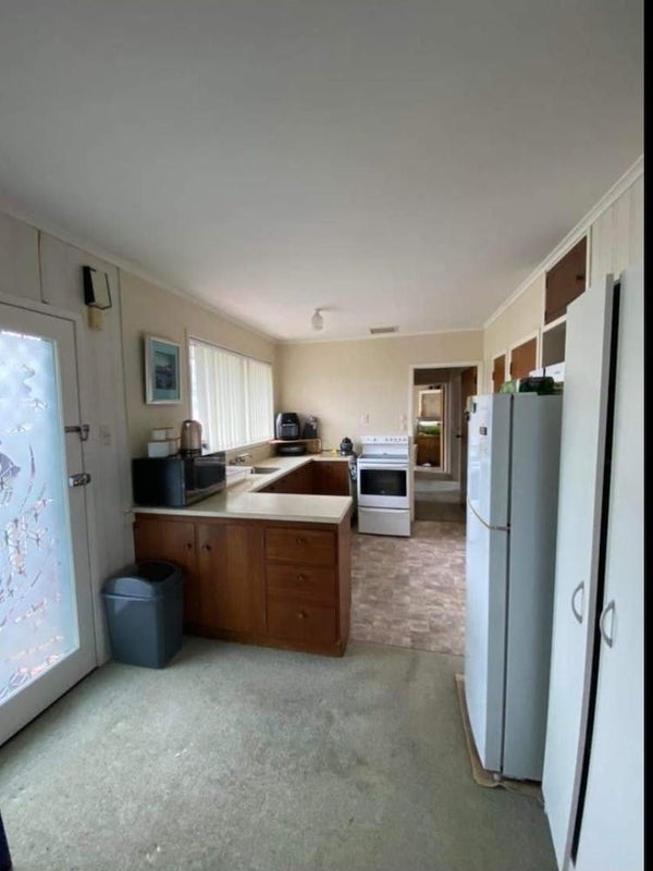 1/86 Lincoln Park Avenue, Massey, Auckland - Carousel 2
