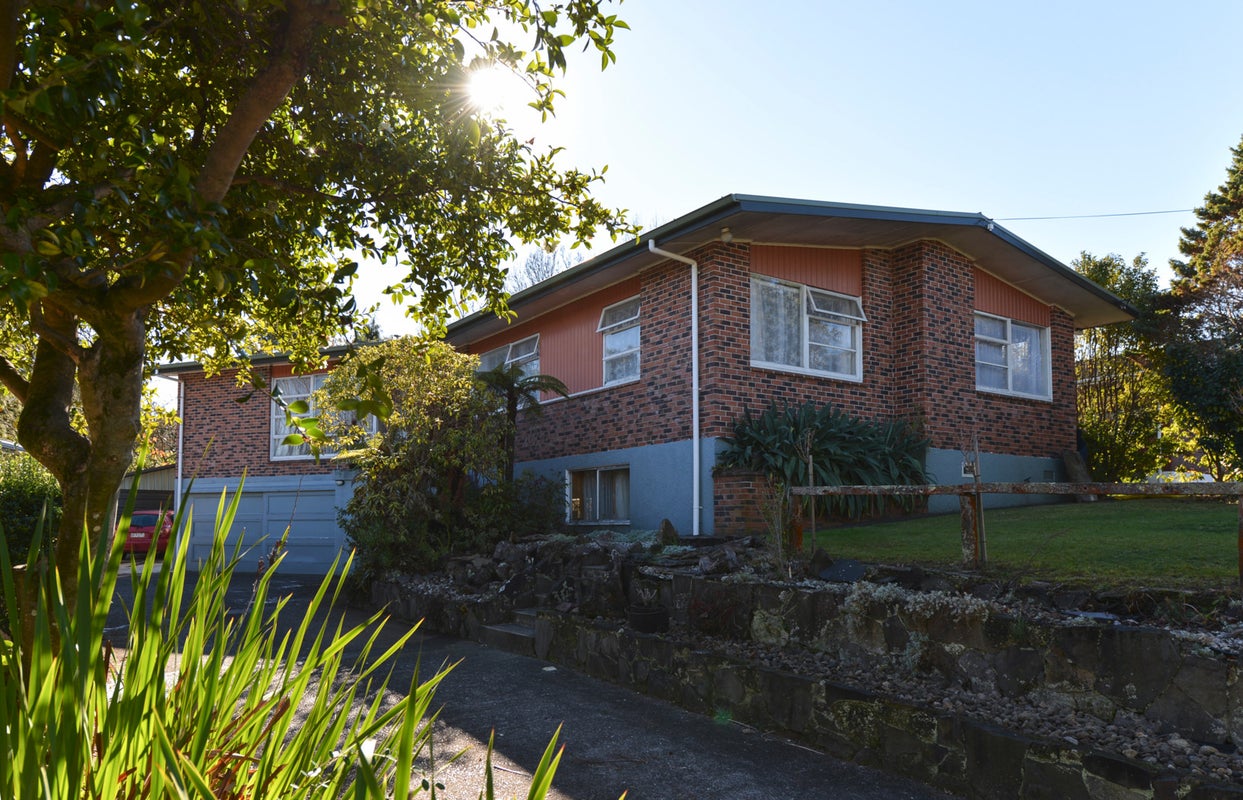 35 Hillcrest Avenue, Hillcrest, Rotorua - Carousel 1
