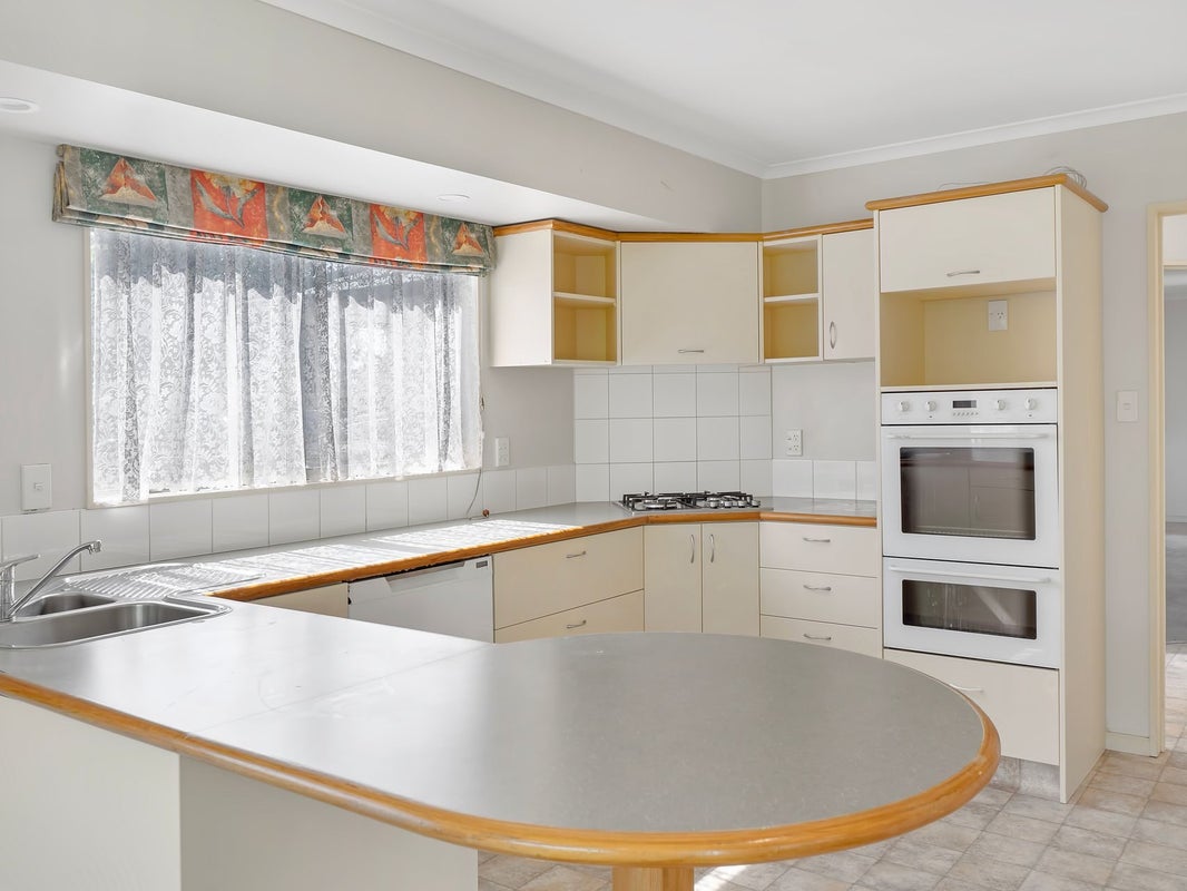 30 Strachan Way, Highbury, Palmerston North - Carousel 1