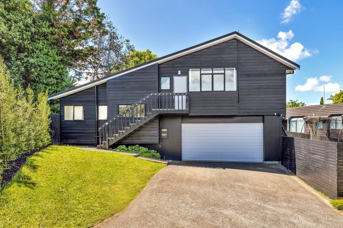 2/105 Moa Road, Point Chevalier, Auckland - Carousel 1