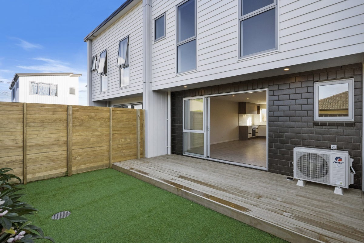 6/29 Commissariat Road, Mount Wellington, Auckland - Carousel 1