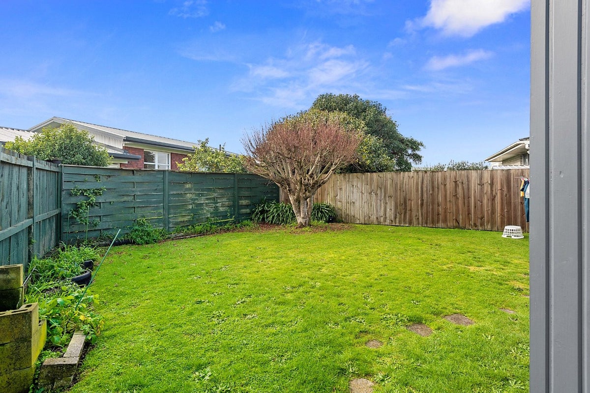 80 St Andrews Terrace, St Andrews, Hamilton - Carousel 11