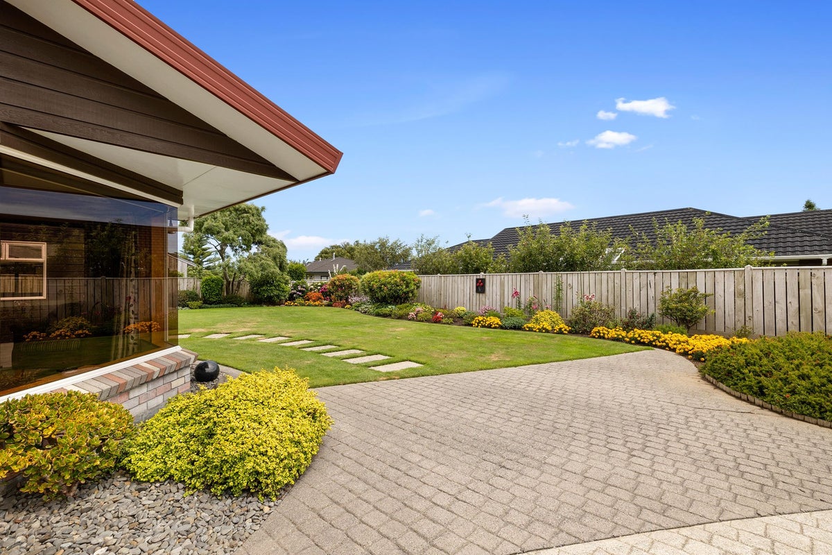 3C Larsen Place, Merrilands, New Plymouth - Carousel 20