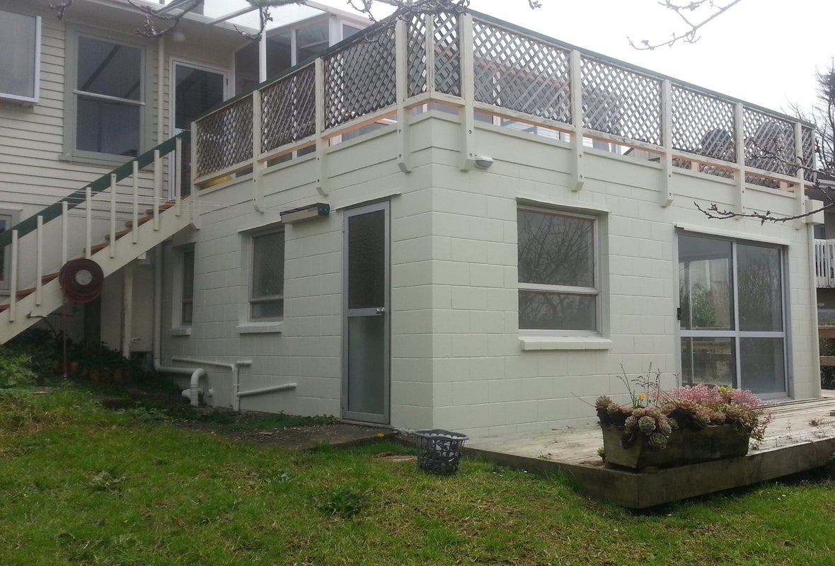 76 Manuka Road, Glenfield, Auckland - Carousel 1