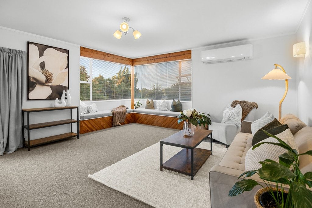33A Kirby Street, Glendene, Auckland - Carousel 2