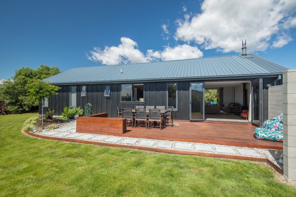 25 Frye Crescent, Albert Town, Wanaka - Carousel 1