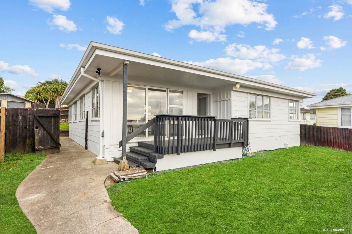 116 Pooks Road, Ranui, Auckland - Carousel 1