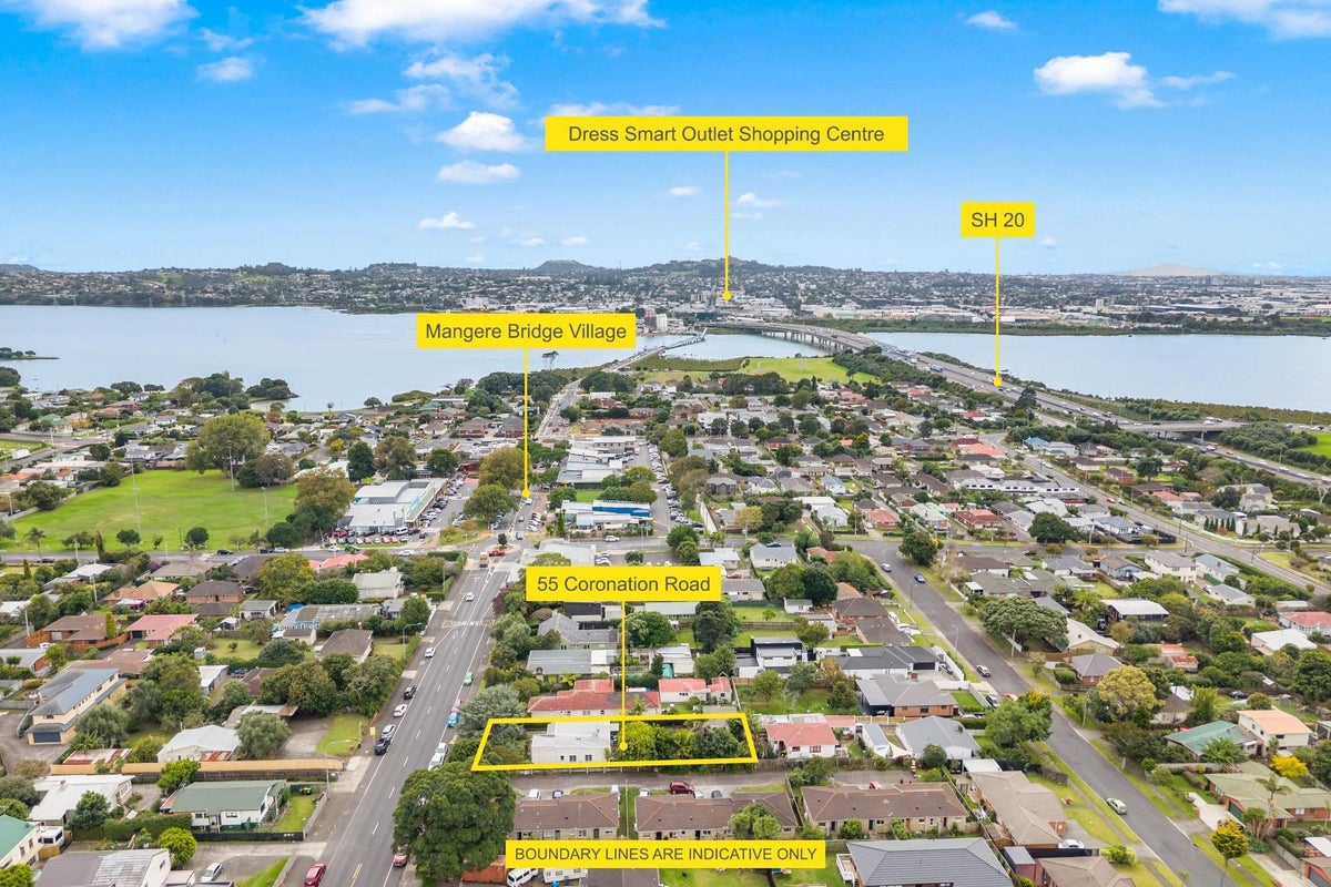 55 Coronation Road, Mangere Bridge, Auckland - Carousel 1