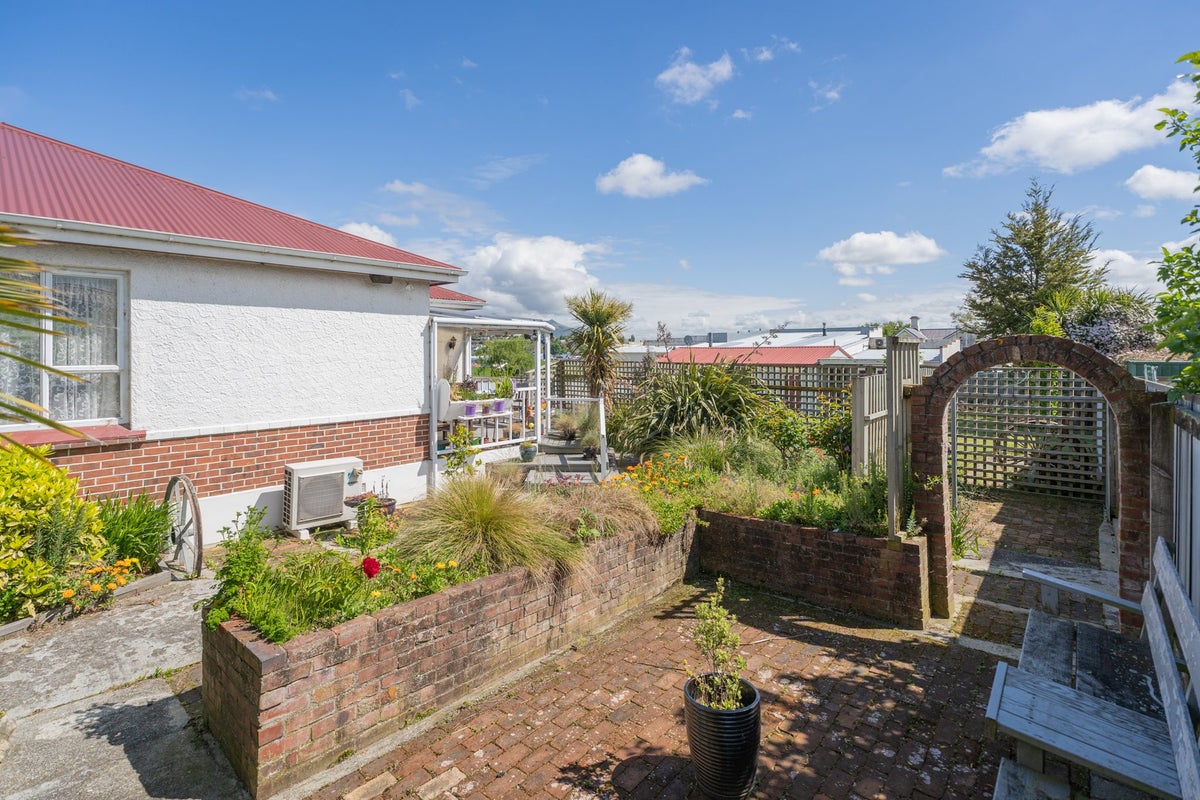 21 Nelson Street, East Gore, Gore - Carousel 15