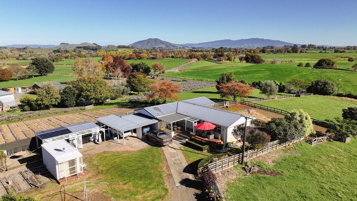 141 Brotherhood Road, Kihikihi, Te Awamutu - Carousel 1