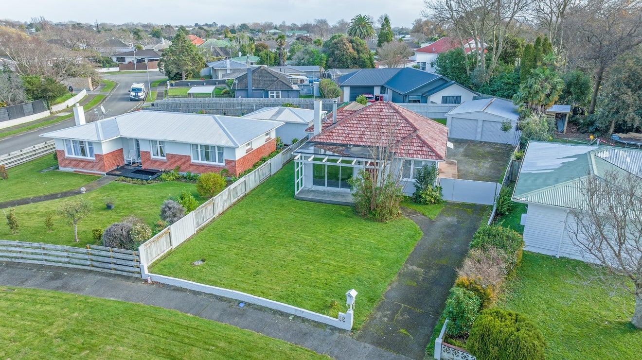 35 Church Street, Awapuni, Palmerston North - Carousel 1